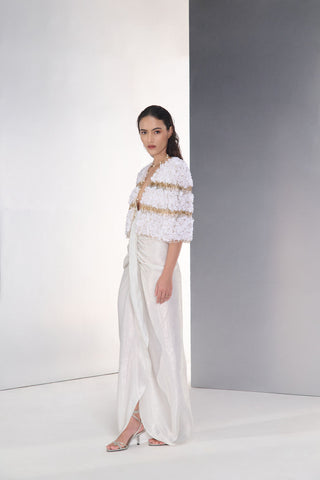 Bloom Cape